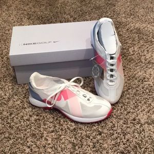 Brand new nike golf shoes